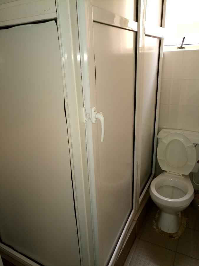 Hotel Benizia Asaba Exteriör bild